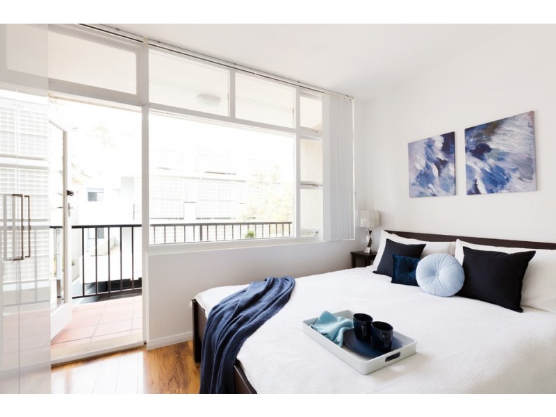 17/2-4 Pine Street, Manly NSW 2095