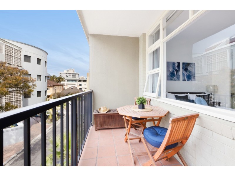 17/2-4 Pine Street, Manly NSW 2095