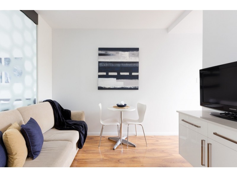 17/2-4 Pine Street, Manly NSW 2095