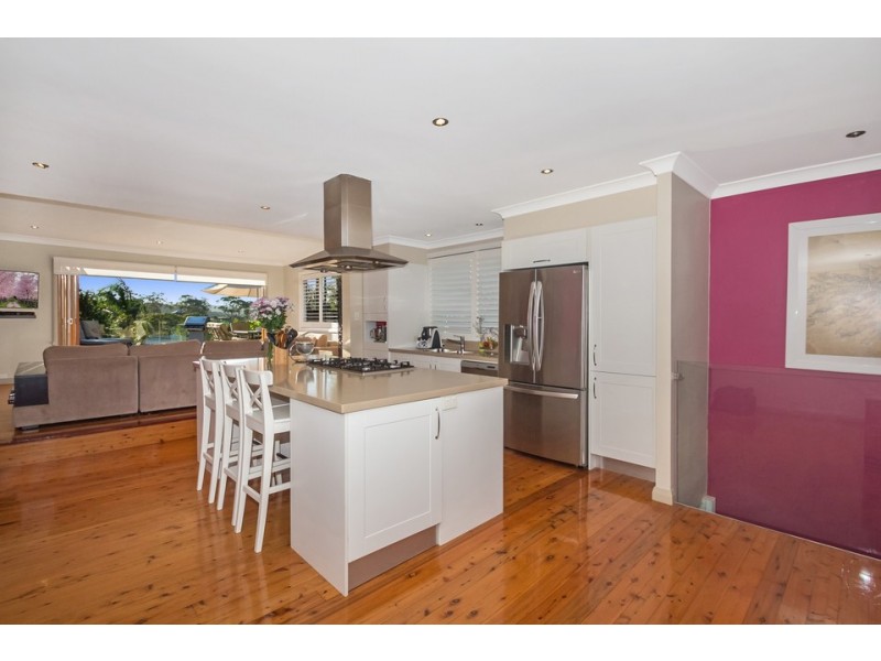 9 Ennerdale Crescent, Wheeler Heights NSW 2097