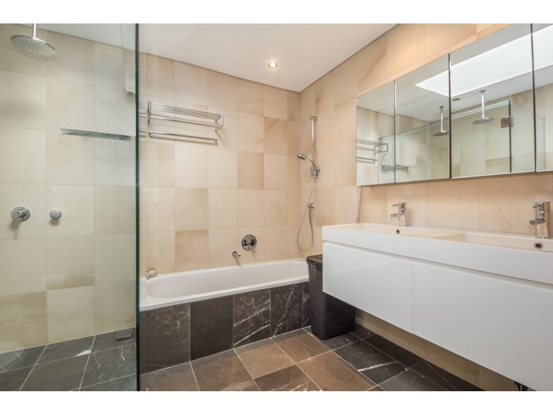 9 Ennerdale Crescent, Wheeler Heights NSW 2097