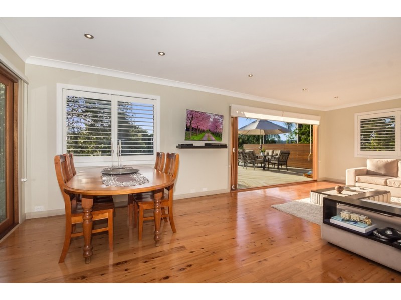 9 Ennerdale Crescent, Wheeler Heights NSW 2097