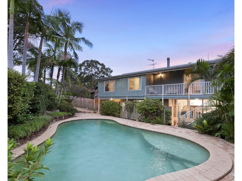 2 Windermere Place, Wheeler Heights NSW 2097