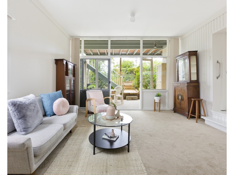 2 Windermere Place, Wheeler Heights NSW 2097