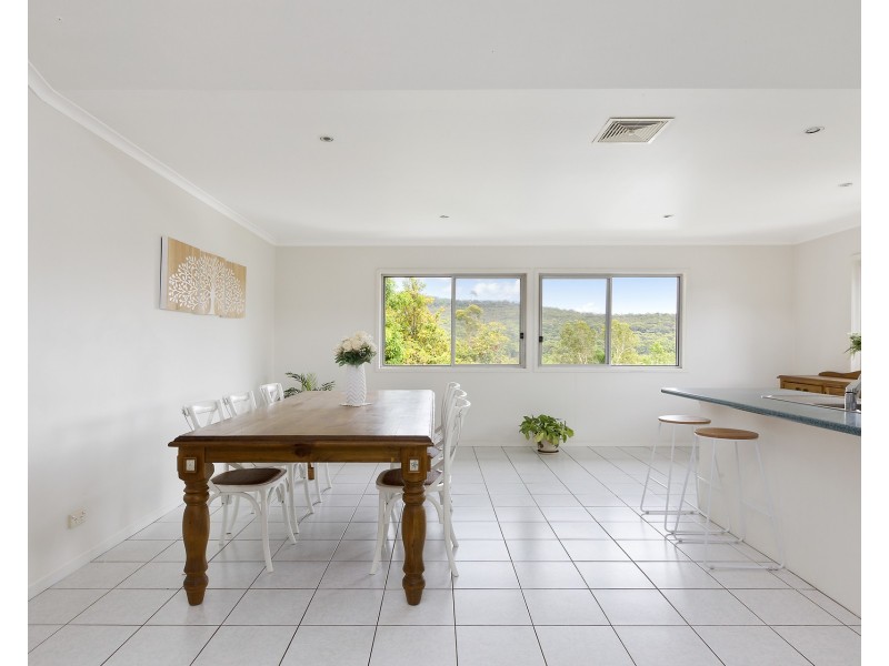 2 Windermere Place, Wheeler Heights NSW 2097