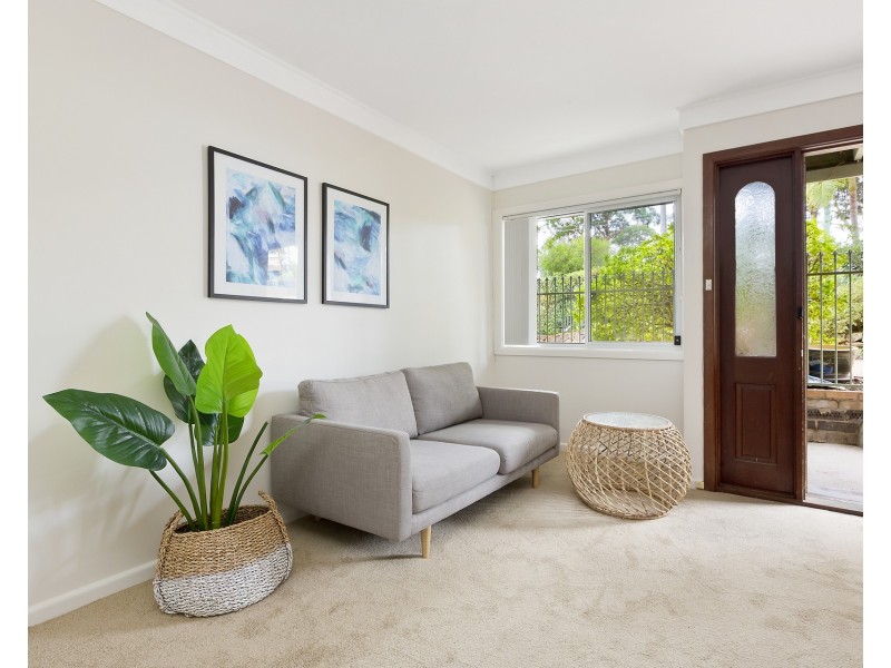 2 Windermere Place, Wheeler Heights NSW 2097