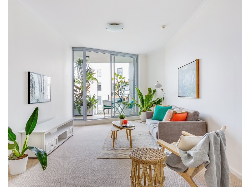 3303/10 Sturdee Parade, Dee Why NSW 2099
