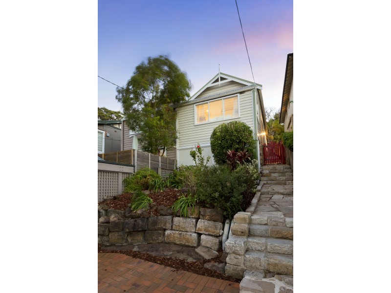 219 Sydney Road, Fairlight NSW 2094