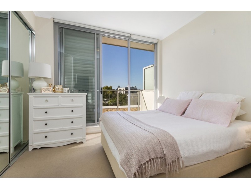 1205/14 Sturdee Parade, Dee Why NSW 2099