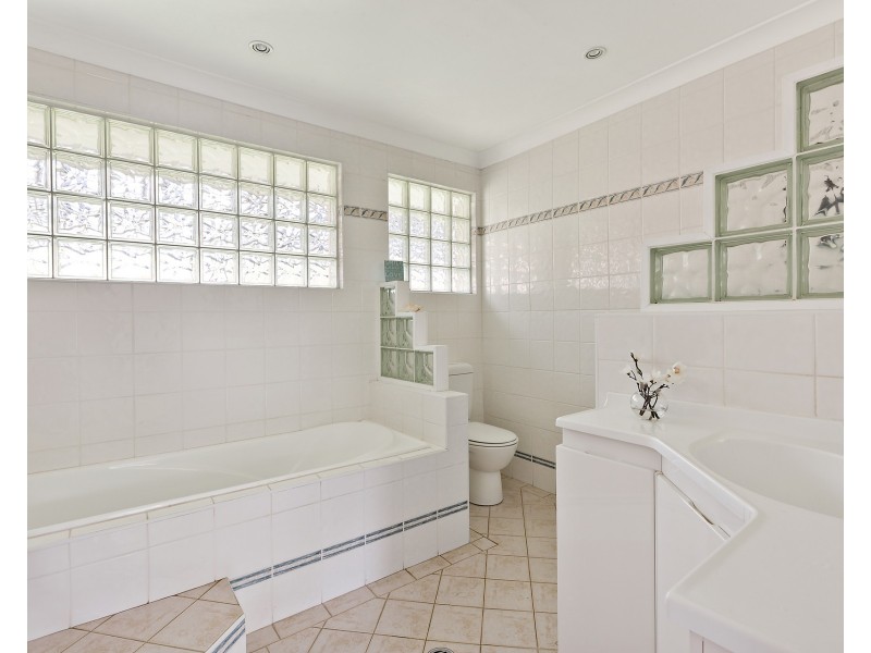 1 Culbara Place, Allambie Heights NSW 2100