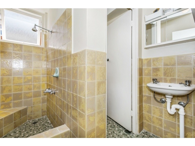 9/8  Campbell Parade, Manly Vale NSW 2093