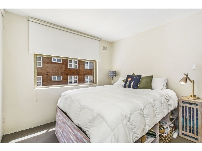 9/8  Campbell Parade, Manly Vale NSW 2093