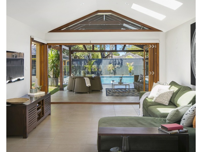 100 MacMillan Street, Seaforth NSW 2092