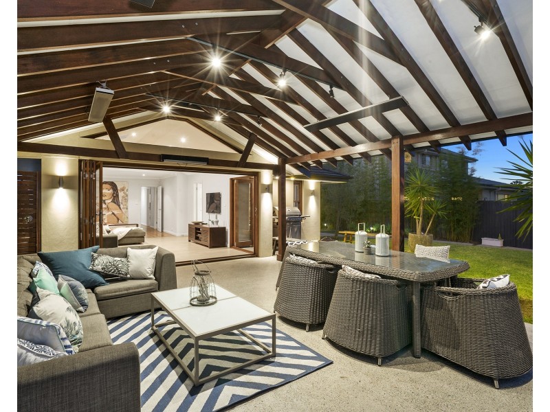 100 MacMillan Street, Seaforth NSW 2092