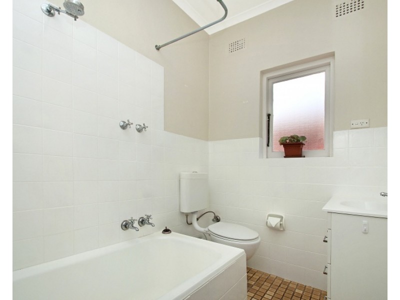 4/2 Cameron Avenue, Manly NSW 2095