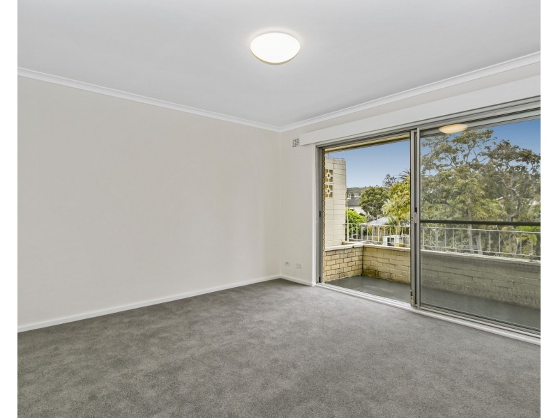 8/22 Seabeach Avenue, Mona Vale NSW 2103
