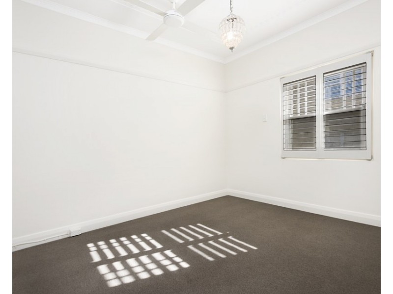 2/82 Wanganella Street, Balgowlah NSW 2093