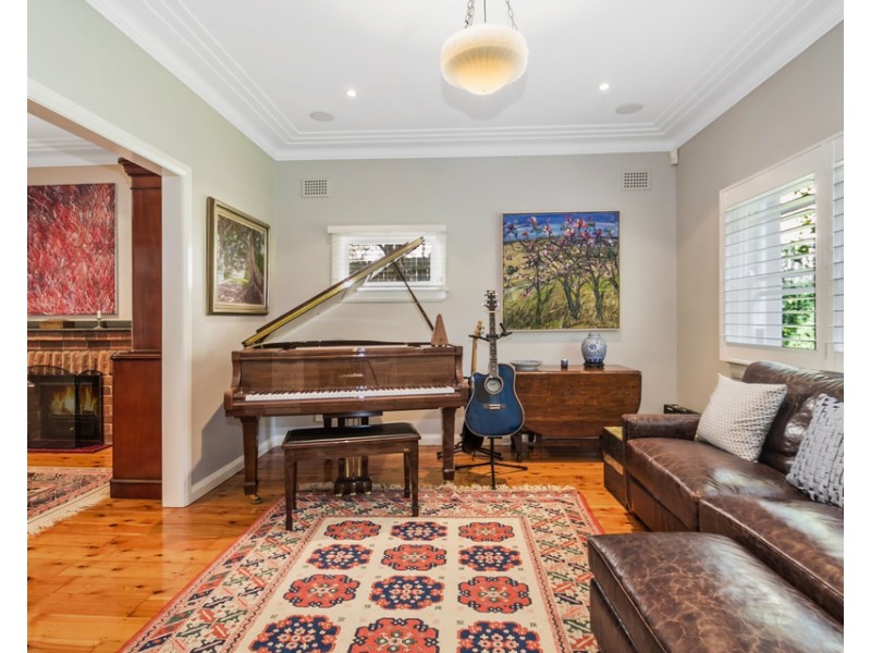 10 Baltic Street, Fairlight NSW 2094