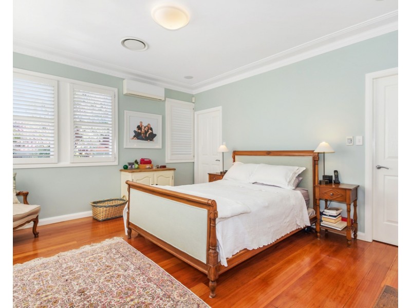 10 Baltic Street, Fairlight NSW 2094