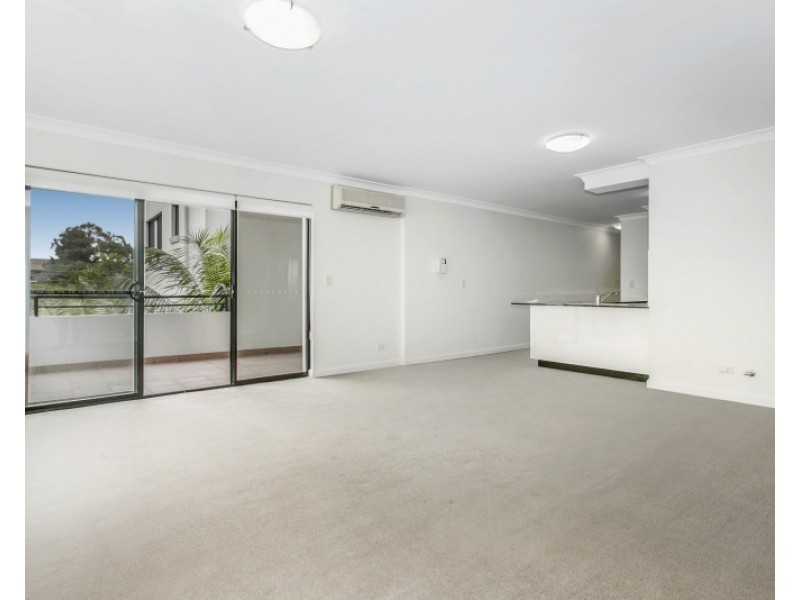 10/3-11 Hawkesbury Avenue, Dee Why NSW 2099