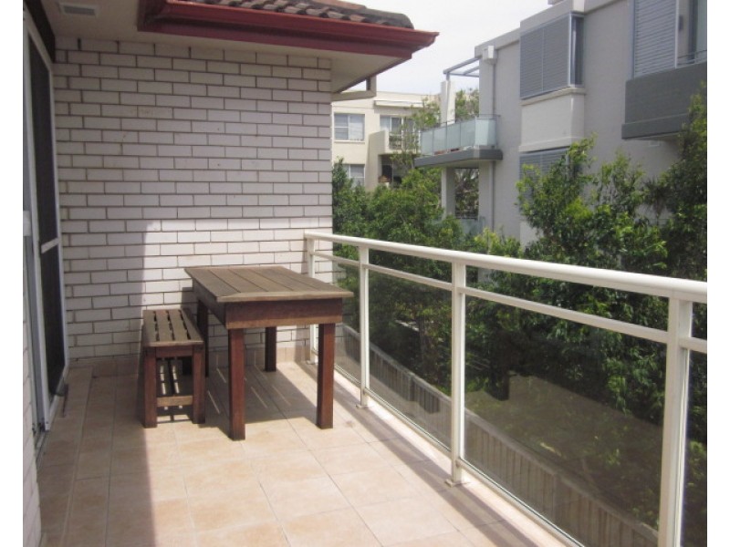 11/13 Boronia Street, Dee Why NSW 2099