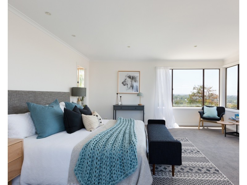 12 Ellery Parade, Seaforth NSW 2092