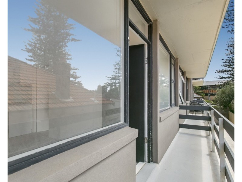 2/15 Bonner Avenue, Manly NSW 2095