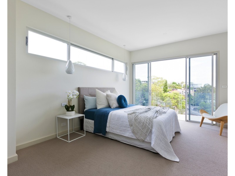 6 Ogilvy Road, Clontarf NSW 2093