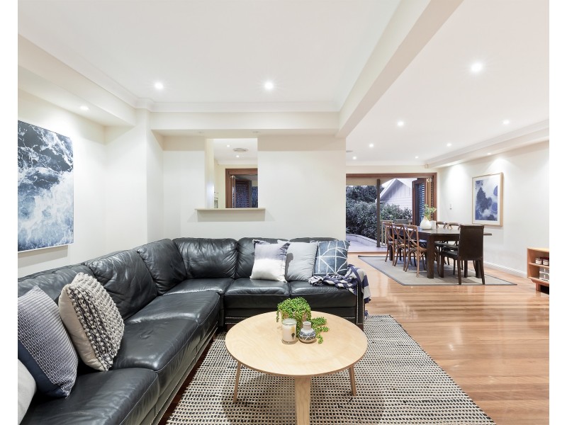 10 Mossgiel Street, Fairlight NSW 2094