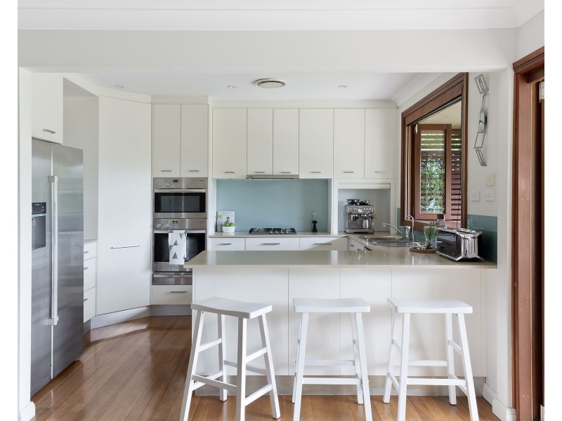 10 Mossgiel Street, Fairlight NSW 2094