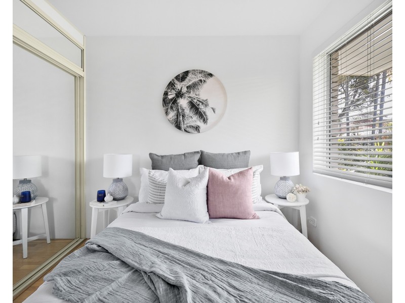 1/15 Ocean View Road, Freshwater NSW 2096