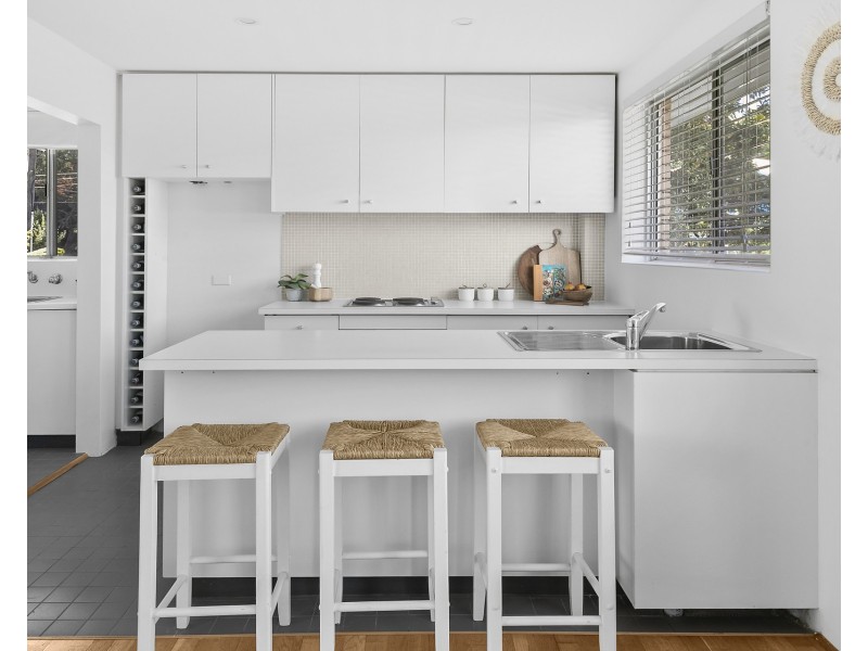 1/15 Ocean View Road, Freshwater NSW 2096