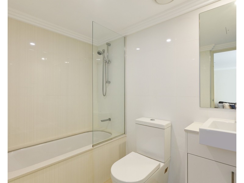2/18 Redman Road, Dee Why NSW 2099