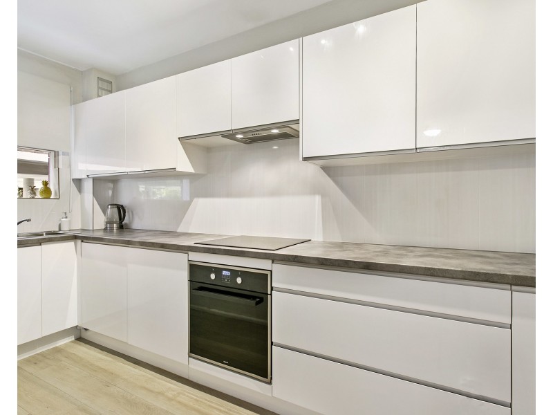 2/45 Howard Avenue, Dee Why NSW 2099