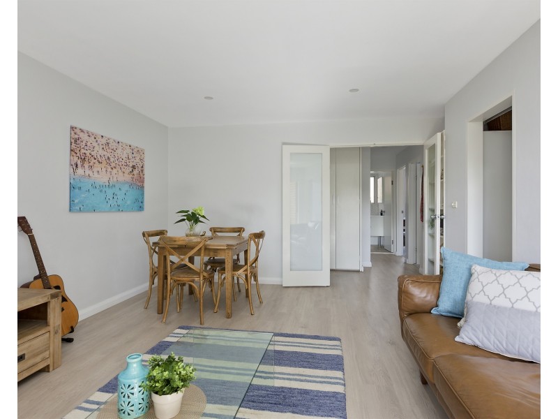 3/12 Regent Street, Dee Why NSW 2099