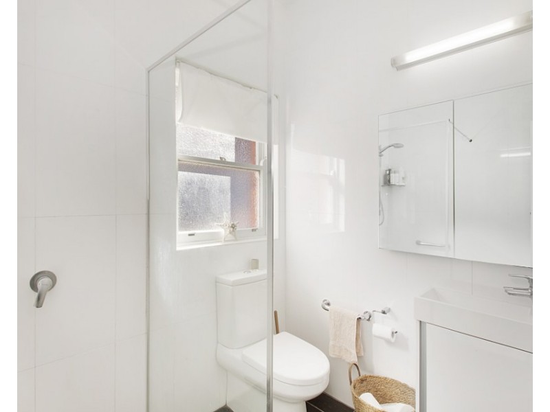 2/11 Griffin Street, Manly NSW 2095