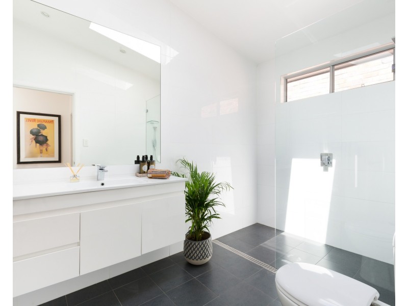 4 Marshall Crescent, Beacon Hill NSW 2100