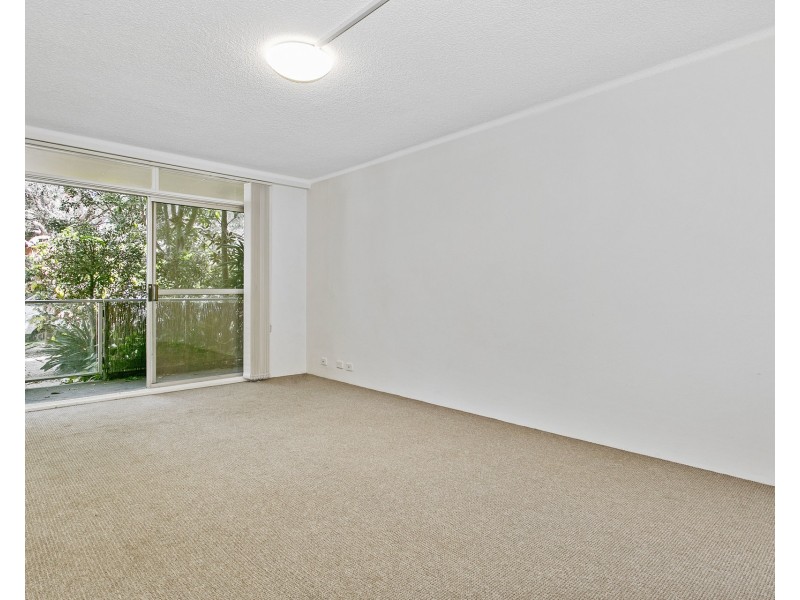 2/14 Fairway Close, Manly Vale NSW 2093