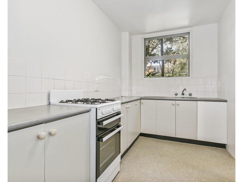 2/14 Fairway Close, Manly Vale NSW 2093