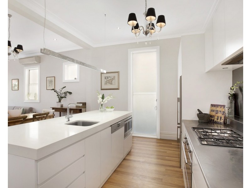 33 Pine Street, Manly NSW 2095