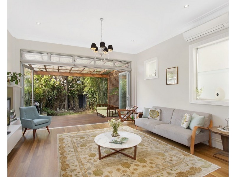 33 Pine Street, Manly NSW 2095