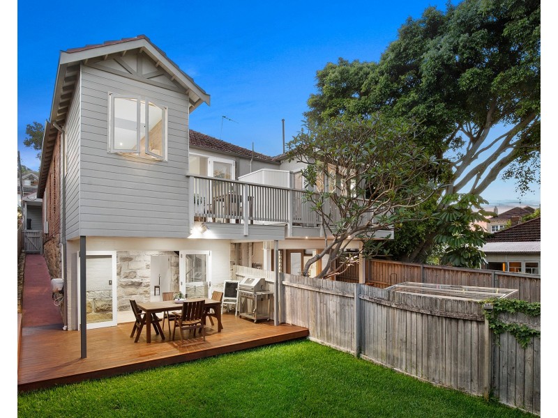 204 Sydney Road, Fairlight NSW 2094