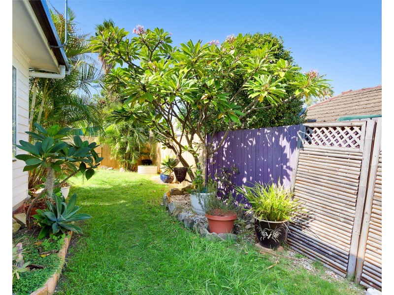 5 Blackwood Road, North Curl Curl NSW 2099