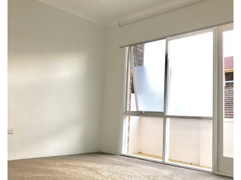 4/105 Pacific Parade, Dee Why NSW 2099