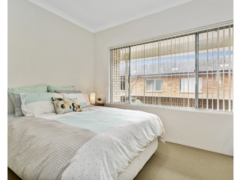 6/4 Holborn Avenue, Dee Why NSW 2099