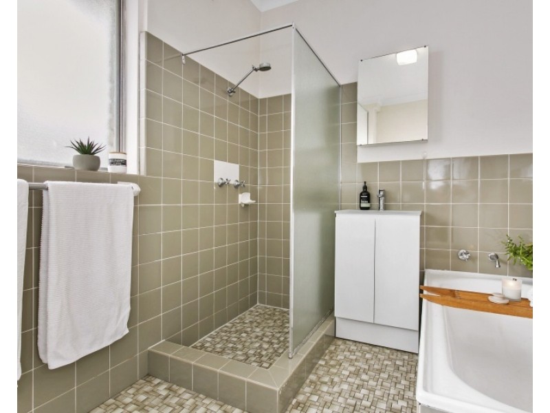 6/4 Holborn Avenue, Dee Why NSW 2099