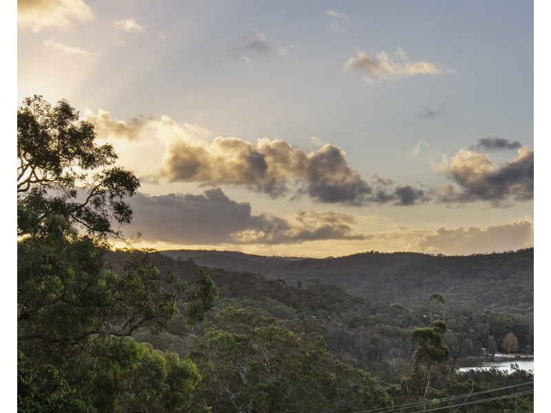 9 Windermere Place, Wheeler Heights NSW 2097