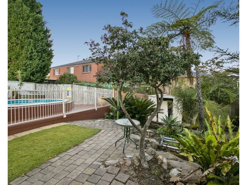 9 Windermere Place, Wheeler Heights NSW 2097