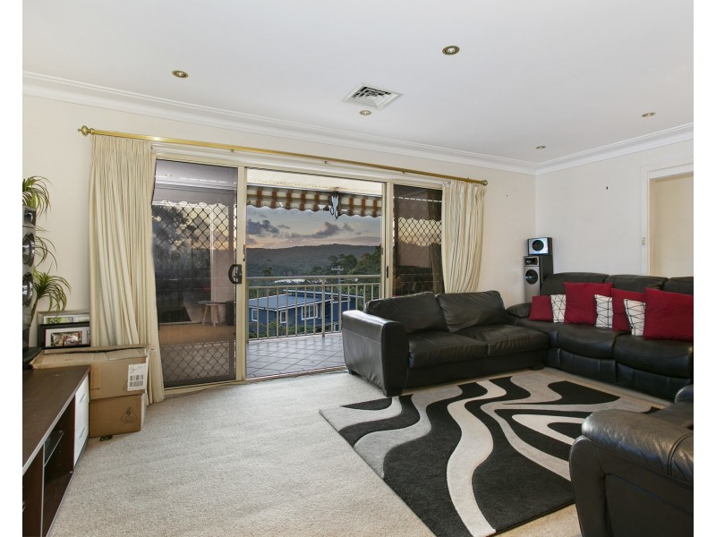 9 Windermere Place, Wheeler Heights NSW 2097