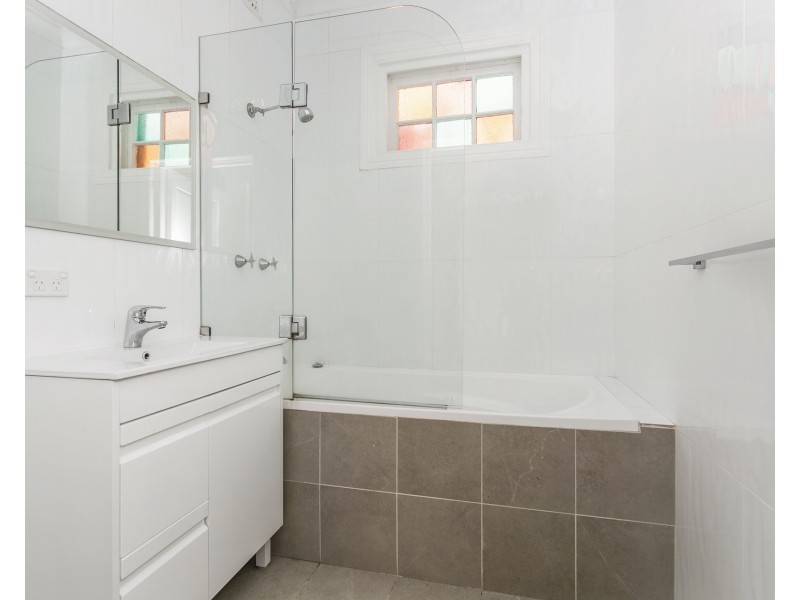 25 Pittwater Road, Manly NSW 2095